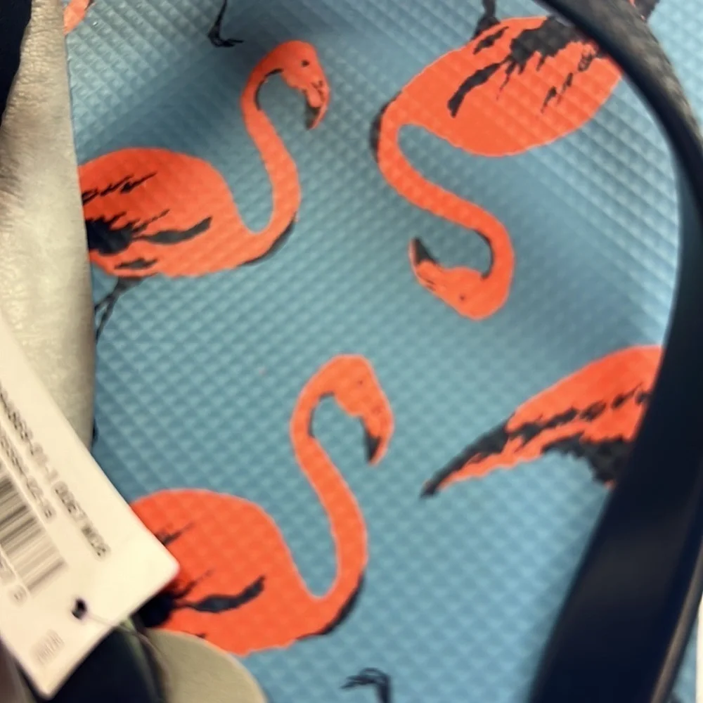 Old Navy Men’s Flamingo Flip Flops Size 6-7 NWT